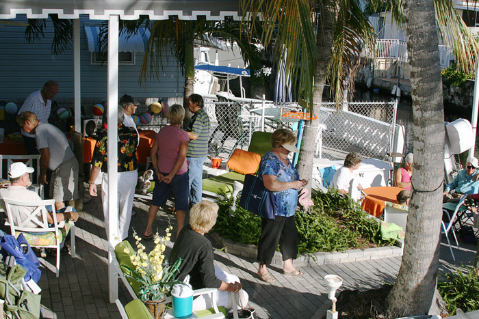 Dining on the Dock 04